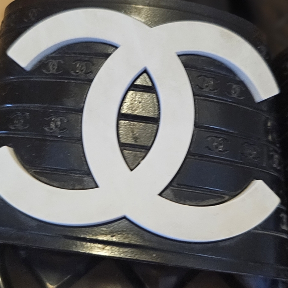 Chanel Jelly Slides - Picture 4 of 7